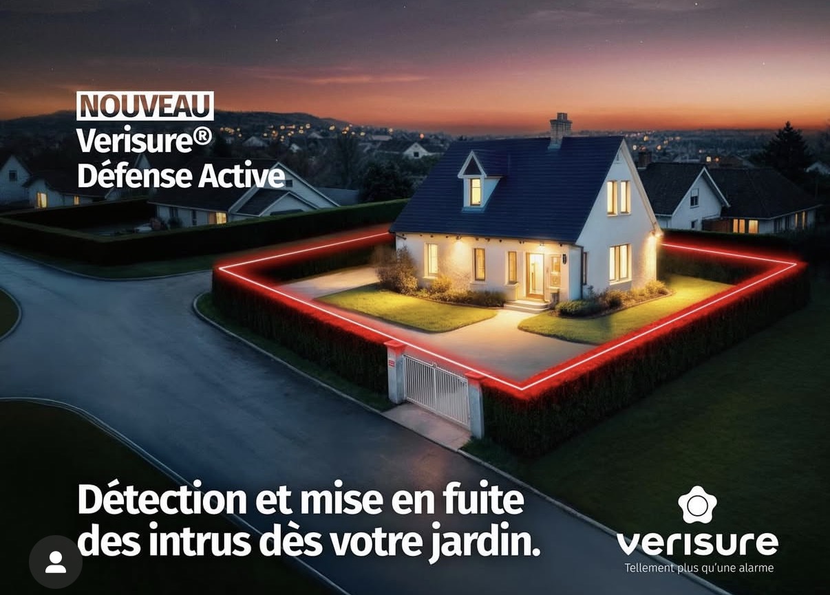 Campagne Verisure Défense Active : une maison entourée d’une ligne de protection rouge, à la tombée de la nuit.
